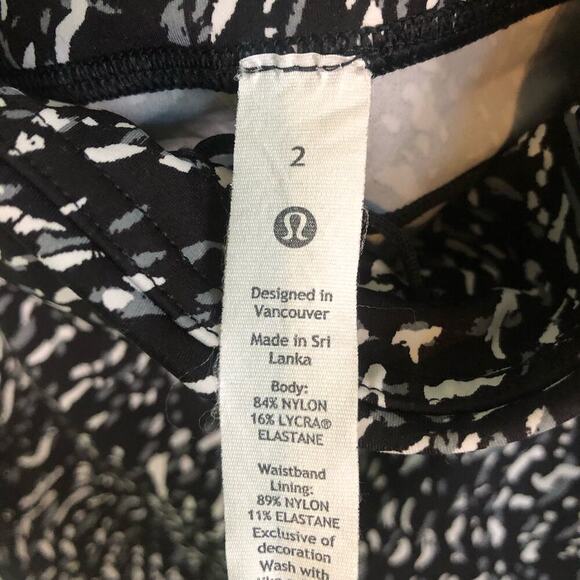Lululemon Size 2 Fast and Free High Rise Crop Speckle Trail Black Multi Leggings - Picture 5 of 12